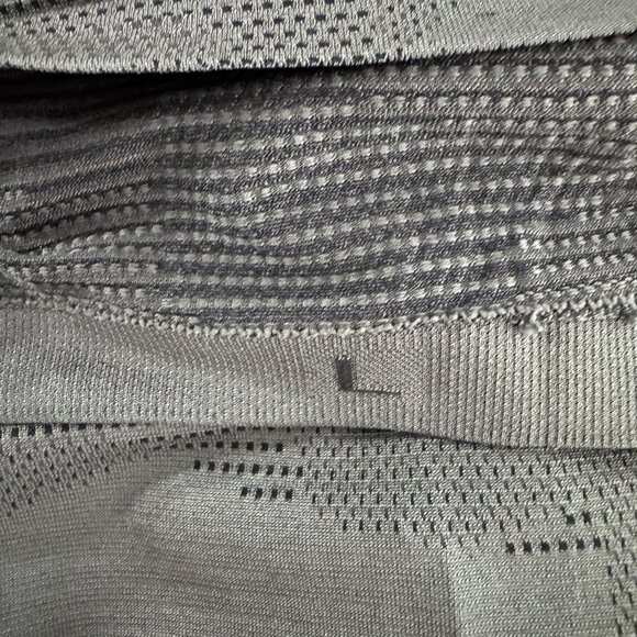 Lululemon Metal Vent Tech Shirt Mens Large Green Camo Short Sleeve TP-3484 - Picture 6 of 6